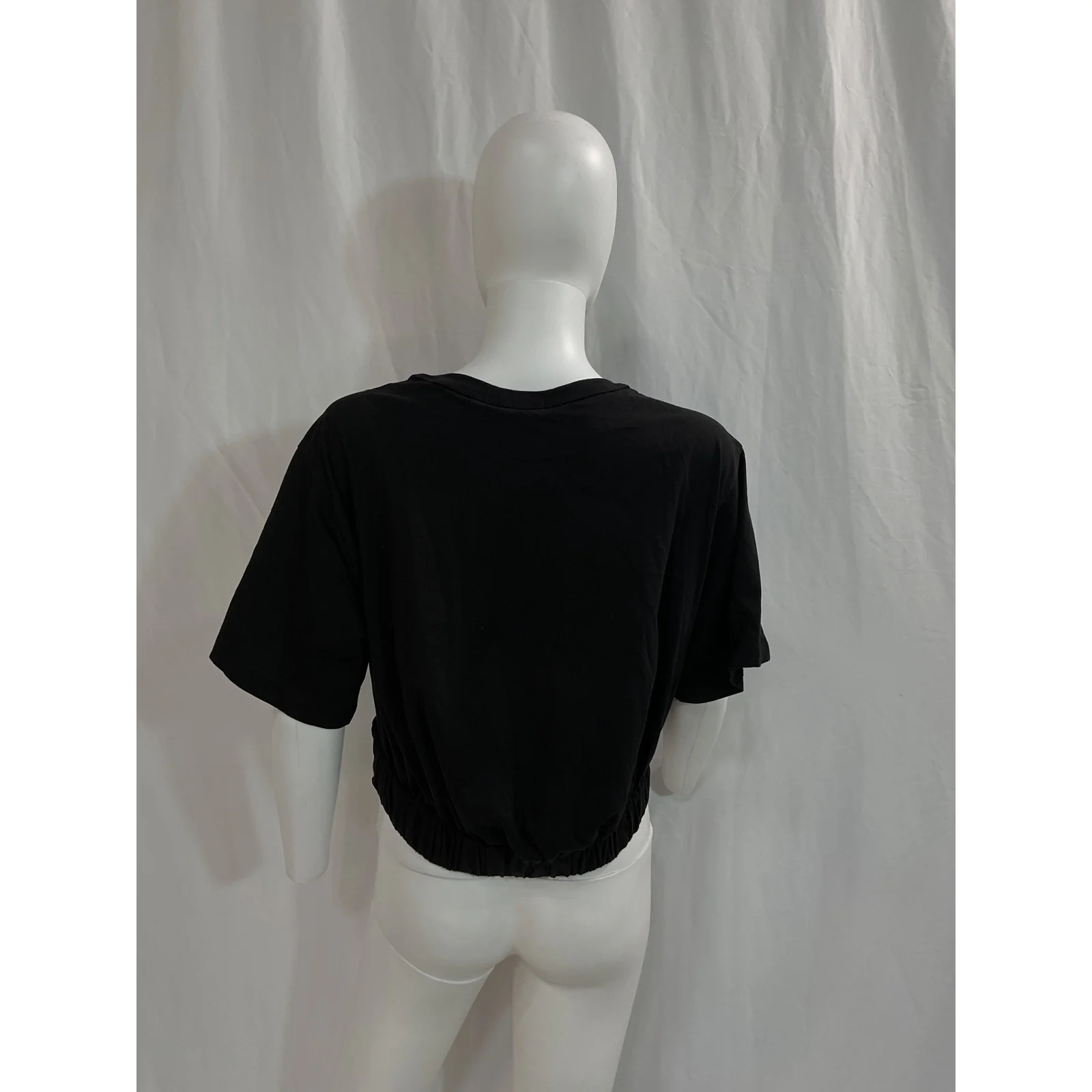 A.L.C. 'Mimi' Black Tee Size M - Image 3