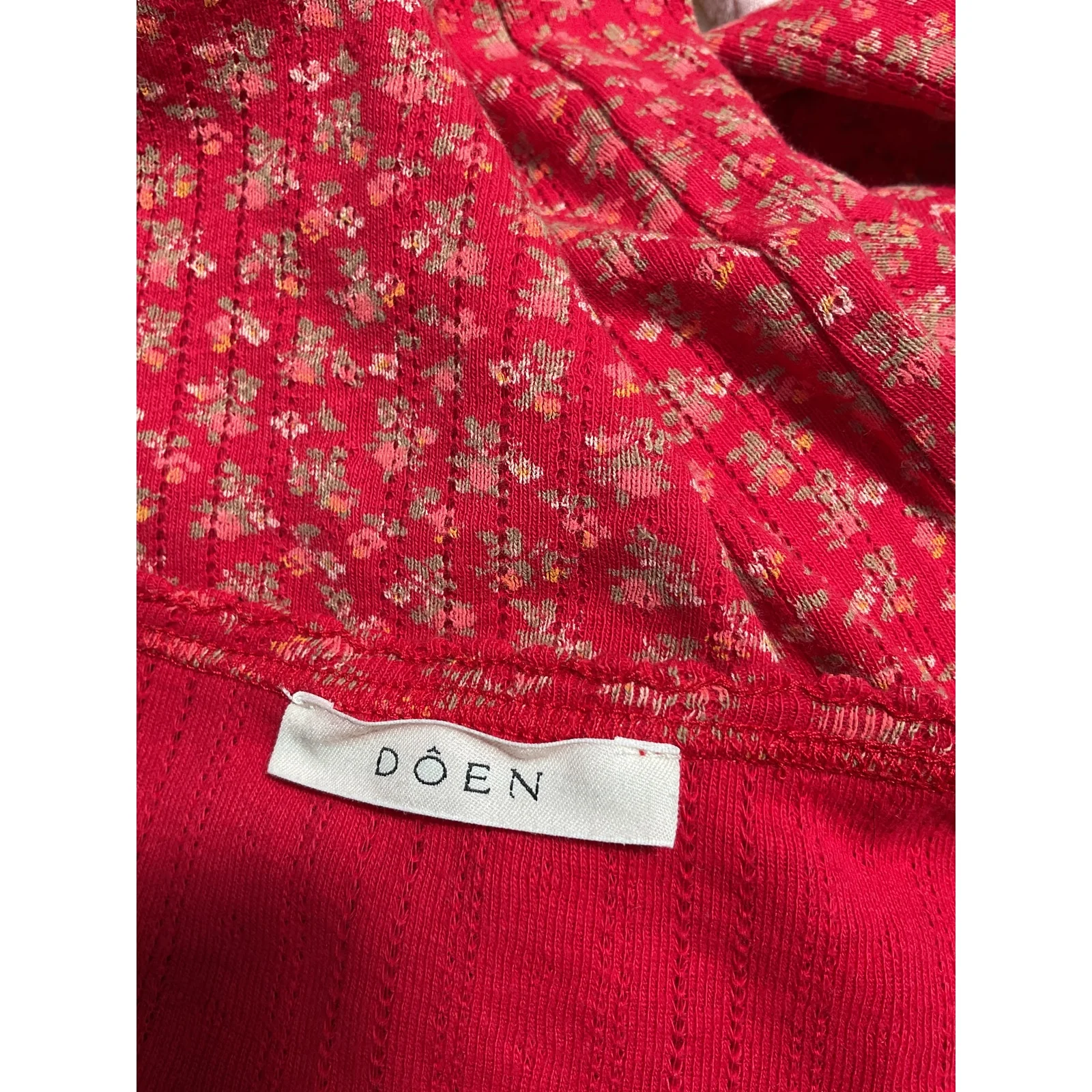 Dôen 'Annie' Red Tee Size M - Image 3