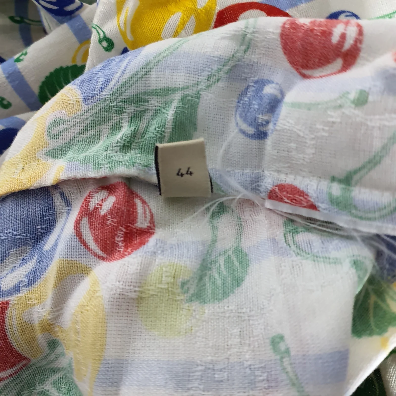 Gucci Print Cherry Stripe Size 44 IT/ US 8 Shirt - Image 4