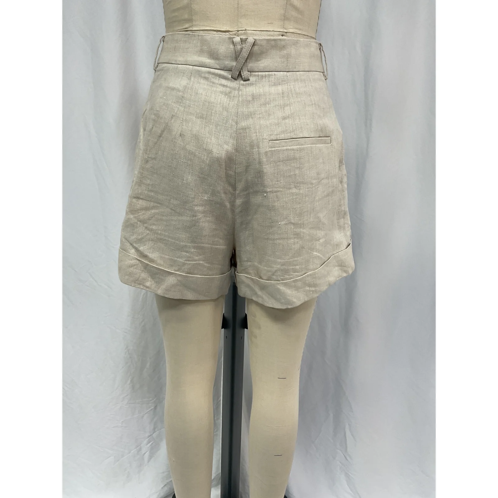 Helsa 'Rolled' Beige Linen Short Size S - Image 3