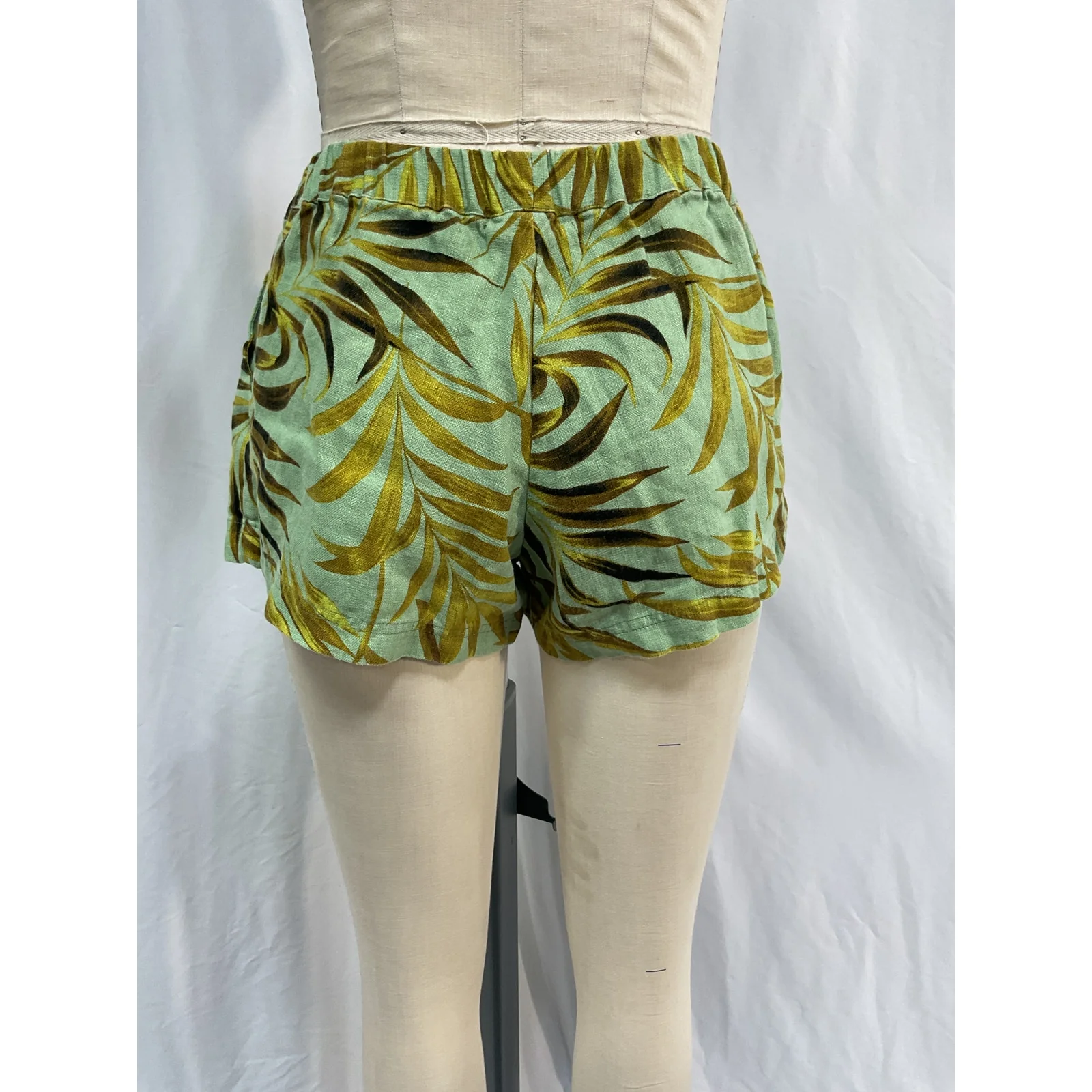 Mikoh 'Reus' Green Linen Short With Elastic Waist Shorts Size 1 - Image 3