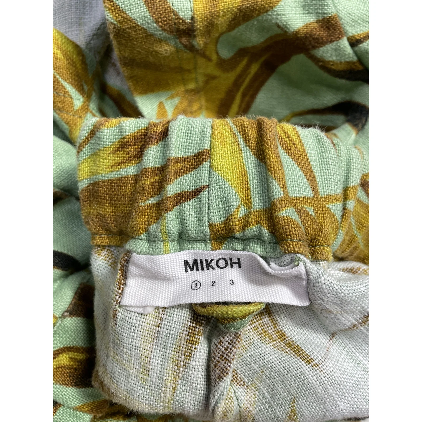 Mikoh 'Reus' Green Linen Short With Elastic Waist Shorts Size 1 - Image 4