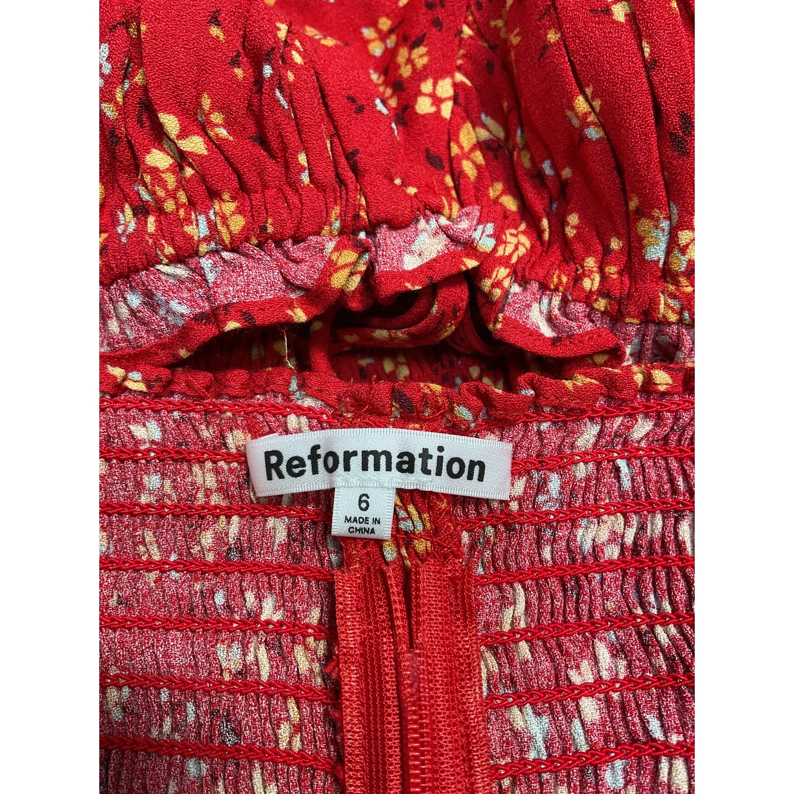 Reformation 'Micaela' Red Top Size 6 - Image 4